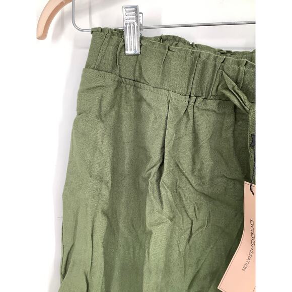 BCBGeneration Women's M Green Relaxed Stretch Pocket Tie Waist Short OS37-10 - Picture 4 of 8